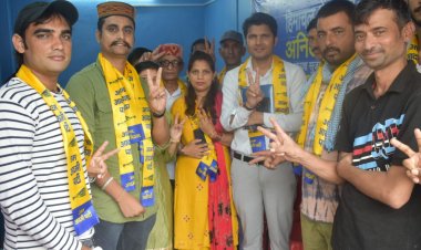 सुजानपुर विधानसभा क्षेत्र में आम आदमी पार्टी ने की पंचायत प्रमुखों से की मीटिंग