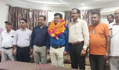 हमीरपुर संसदीय क्षेत्र में कांग्रेस प्रवक्ता की जिम्मेदारी दिए जाने पर जगजीत सिंह ठाकुर का कार्यकर्ताओं ने किया जोरदार स्वागत ।