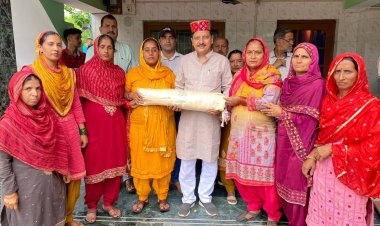 भाजपा सरकारें चंद कारपोरेट घरानों की हाथों कठपुतली बनी: राजेंद्र राणा