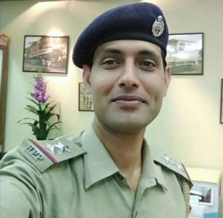 संजीव गौतम को हमीरपुर सदर थाना प्रभारी बनाया गया