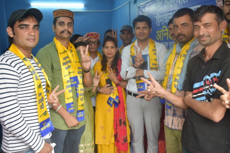 सुजानपुर विधानसभा क्षेत्र में आम आदमी पार्टी ने की पंचायत प्रमुखों से की मीटिंग
