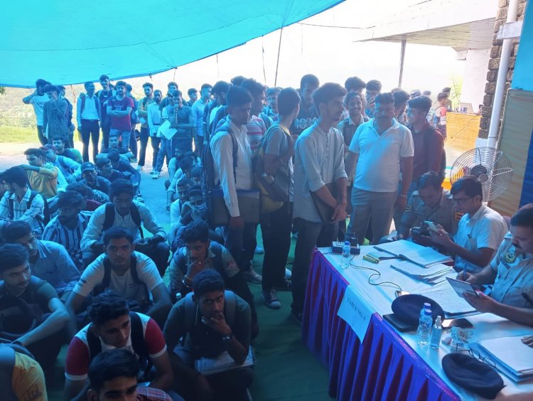 पुलिस भर्ती की मूल्यांकन प्रक्रिया शुरू पहले दिन दो हजार से अधिक ने करवाई डॉक्यूमेंट वेरिफिकेशन