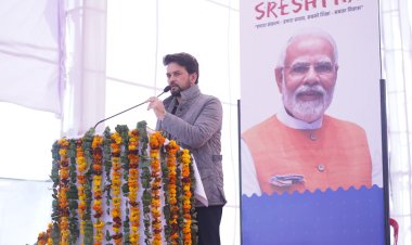 अनुराग सिंह ठाकुर के हमीरपुर के हर गांव को डिजिटल शिक्षा केंद्र देने के आगाज़ में शामिल हुए 6000 लोग