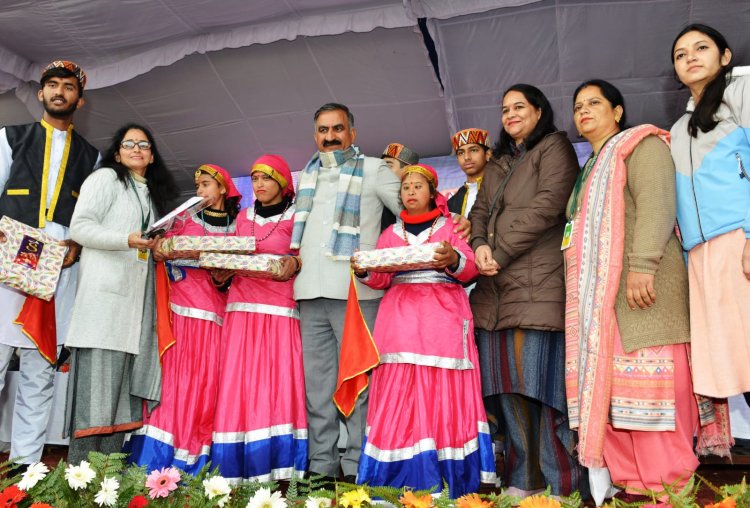 मुख्यमंत्री ने विशेष बच्चों के द्धारा दी गई प्रस्तुतियां की सराहना