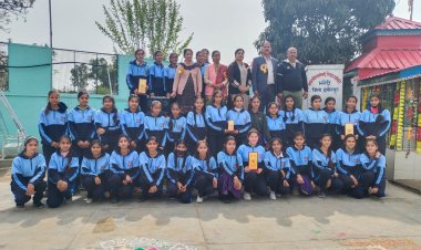 साई विजन स्कूल भरेड़ी में बताया मासिक धर्म स्वच्छता का महत्व