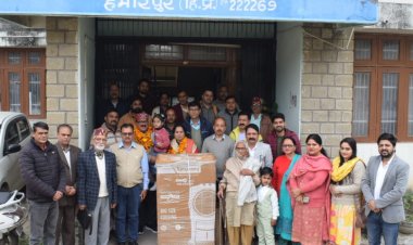 सेवानिवृत्ति पर सहायक सूचना अधिकारी निर्दोष धीमान को दी विदाई