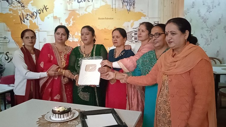 यूट्यूब पर धूम मचा रही उपमंडल बड़सर की वैष्णो कीर्तन मंडली को मिला सिल्वर बटन