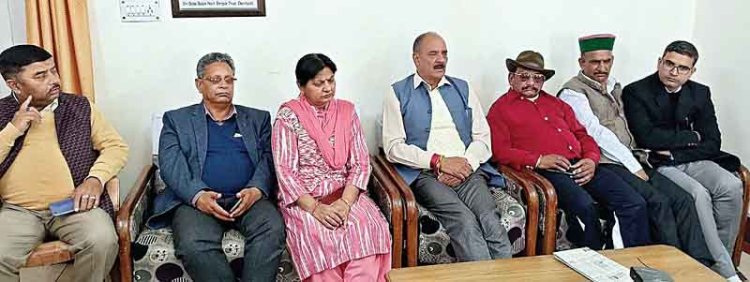 केसीसीबी को लाभ में पहुंचाना लक्ष्य; चेयरमैन कुलदीप पठानिया बोले, लोकल बैंकों को खत्म कर रही केंद्र सरकार