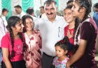 नादौन प्रवास में बच्चों के साथ नजर आया मुख्यमंत्री का विशेष लगाव,  ‘सुक्खू सर’ से मिलने दूर गांव से पहुंचे बच्चे