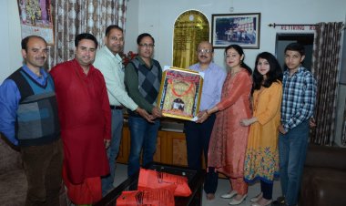 सीएम कार्यालय के सीईओ (माईगॉव) ने नादौन में सुनीं जनसमस्याएं, शनिवार को गलोड़ में करेंगे सुनवाई