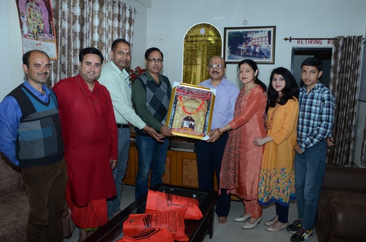सीएम कार्यालय के सीईओ (माईगॉव) ने नादौन में सुनीं जनसमस्याएं, शनिवार को गलोड़ में करेंगे सुनवाई