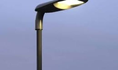 वार्ड नंबर दो में लोगों की मांग पर लगाई स्ट्रीट लाइट