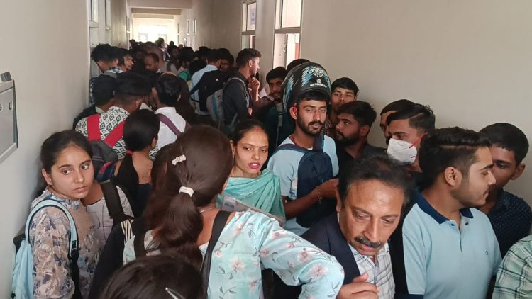 रोजगार मेले में नौकरी पाने की चाह में प्रदेश के 6 जिलों से पहुंचे 5000 युवा