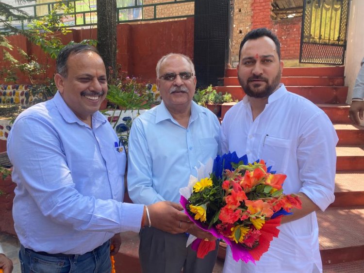 बल्ह गांव में हुआ लाइब्रेरी का उद्घाटन