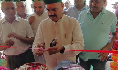 सडक़ों, पेयजल स्कीमों के रखरखाव पर विशेष ध्यान दें अधिकारी : इंद्र दत्त लखनपाल