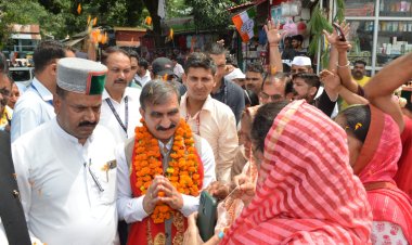 प्रदेश हित में पार्टी विचारधारा से ऊपर उठकर एकजुट प्रयास करें नेता प्रतिपक्ष: मुख्यमंत्री