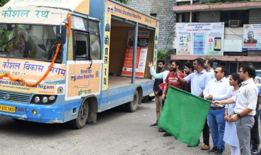 एचपीकेवीएन की योजनाओं का प्रचार करेगा कौशल रथ, एडीसी ने दिखाई हरी झंडी