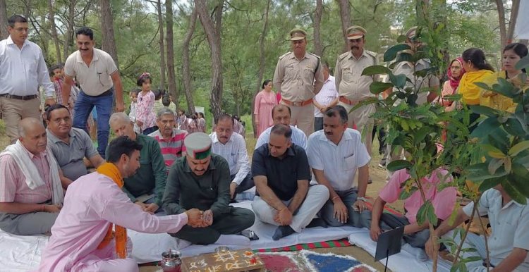 इंद्र दत्त लखनपाल ने बल्याह में किया 74वें वन महोत्सव का शुभारंभ
