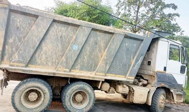 जाहू में पुलिस का शिकंजा, तीन टिप्पर पकड़े