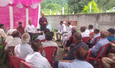 नेरी में लोगों को बताए अवैध डंपिंग के दुष्प्रभाव