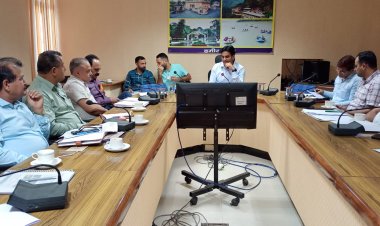 योजनाओं के क्रियान्वयन में तत्परता दिखाएं, फीडबैक भी दें