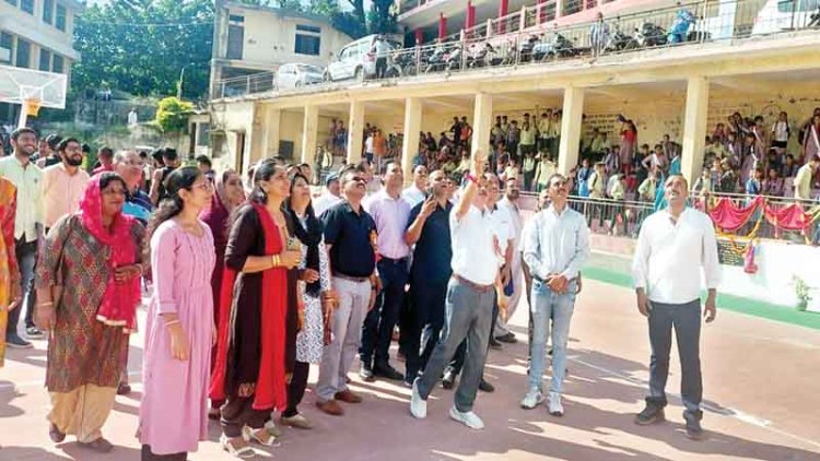 राजेंद्र राणा ने खेल मैदान का किया उद्घाटन