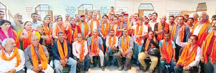 जिला भाजपा ने मनाया पीएम का जन्मदिन