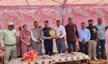 खेल के मैदान में बच्चों में विकसित होते हैं कई गुण: इंद्र दत्त लखनपाल