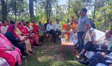 ब्लॉक कांग्रेस बड़सर की लोकसभा चुनावों को लेकर बिझड़ी विश्राम गृह में अहम बैठक