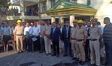 जिला न्यायिक परिसर में की माॅक ड्रिल, बचाव कार्यों का किया अभ्यास