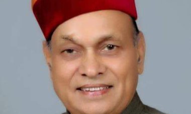 प्रदेश की सरकार नौकरी देने वाले नहीं नौकरी छीनने वाली सरकार: प्रेम कुमार धूमल