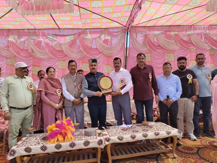 खेल के मैदान में बच्चों में विकसित होते हैं कई गुण: इंद्र दत्त लखनपाल
