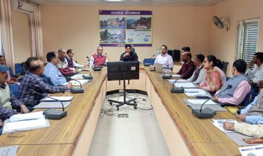 मतदाता सूचियों में सभी पात्र युवाओं का पंजीकरण सुनिश्चित करें