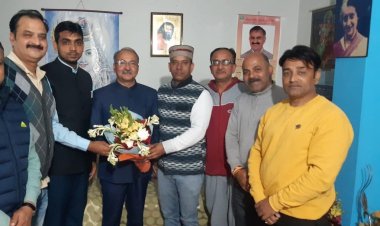 सुनील शर्मा बिट्टू ने आम लोगों और पार्टी कार्यकर्ताओं संग मनाई दिवाली