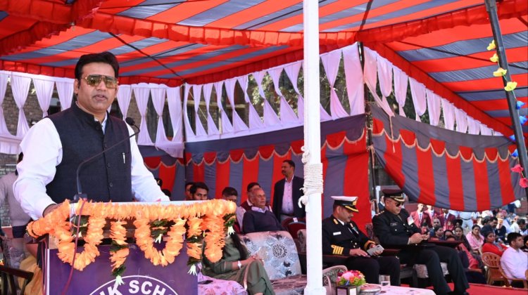 सैनिक स्कूल में विद्यार्थियों को मिलता है बेहतरीन माहौल: आरएस बाली