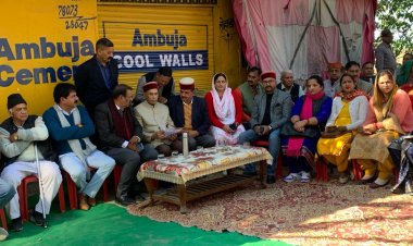 कांग्रेस पार्टी अपनी झूठी गारंटीयों पर फेर रही चुना, चुनावी बेला पर किए गए सारे वादे निकले झूठे