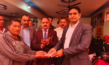 बटराण में आयोजित बहु विशेषज्ञ  स्वास्थ्य मेले में 608 लोगों का चैकअप