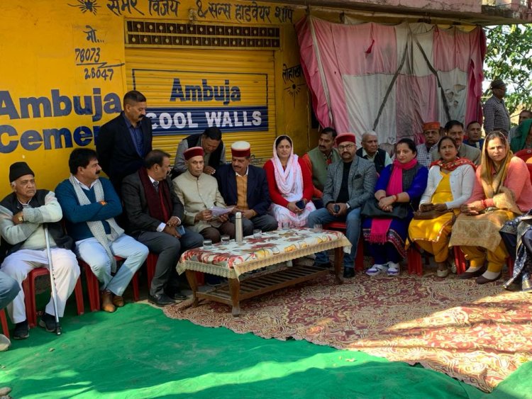 कांग्रेस पार्टी अपनी झूठी गारंटीयों पर फेर रही चुना, चुनावी बेला पर किए गए सारे वादे निकले झूठे