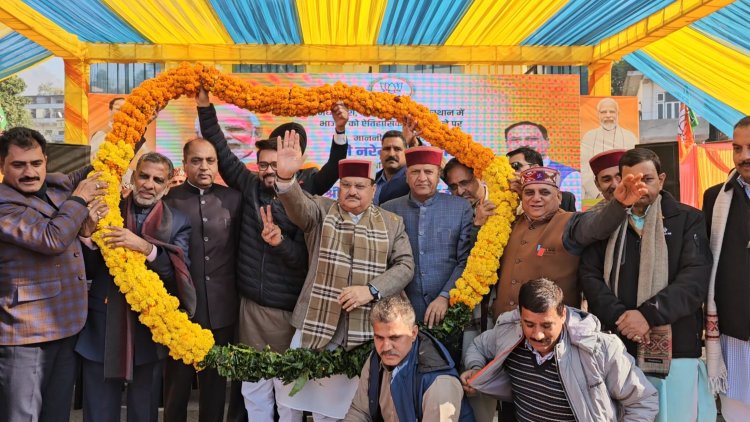देश में रिपोर्ट कार्ड की राजनीति चल रही है : नड्डा