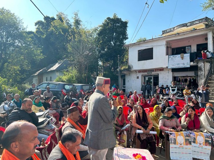 योजना का लाभ लेने से कोई पात्र वंचित न रहे इस पर केंद्र ने लगाया पूरा ज़ोर: धूमल