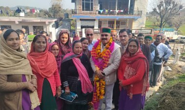 इंद्र दत्त लखनपाल ने दैण और सौर में सुनीं जनसमस्याएं