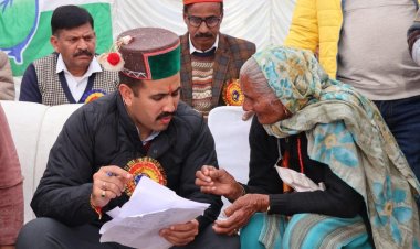 विक्रमादित्य की दो टूक : भगवान राम में आस्था के कारण जाएंगे आयोध्या, धर्म को राजनीति से जोड़ना गलत, राजनीति से ऊपर है धर्म में आस्था