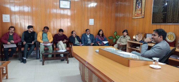 डीसी ने की उपराष्ट्रपति के दौरे की तैयारियों की समीक्षा