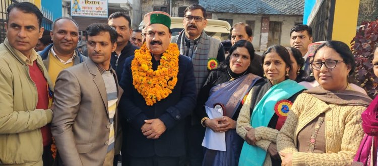कांग्रेस की सरकारों ने रखी थी आधुनिक भारत की नींव : इंद्र दत्त लखनपाल