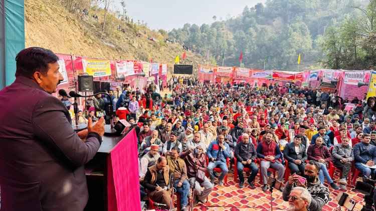 डोह के संत राम और रियुर की गौरी देवी को मौके पर मिले मकान