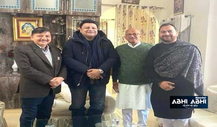 चार विधायक, बोले कुछ नहीं, फोटो में दिखे, प्रदेश में सत्ता की सियासत का पारा गरम