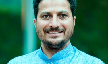 मुख्यमंत्री जी  !  ये पब्लिक है सब जानती है : राकेश जमवाल