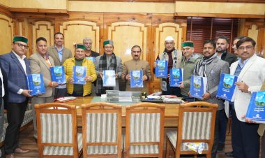 मुख्यमंत्री ने ‘हिमाचल प्रदेश लैंड कोड’ के नवीन संस्करण का अनावरण किया