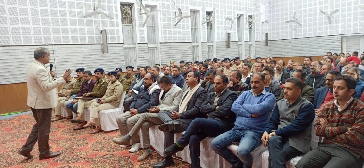 आदर्श आचार संहिता से संबंधित नियमों से अपडेट रहें टीम प्रभारी: एडीसी