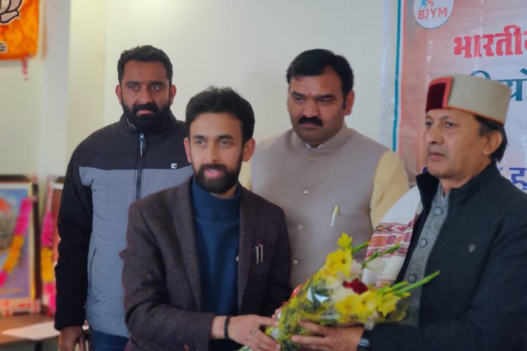 राज्य सांसद सिकंदर ने भरा युवाओं में जोश